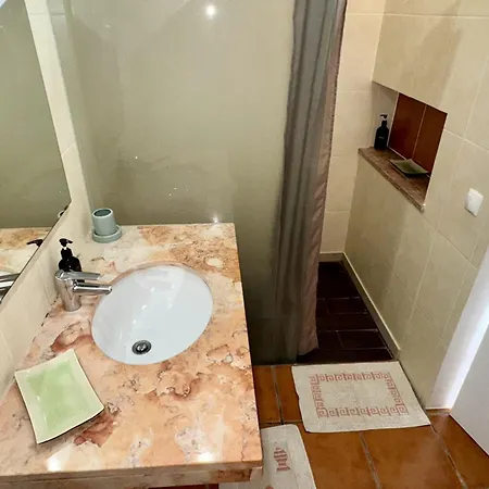 Charming Near Atlantic Ocean Ferienhaus Benagil