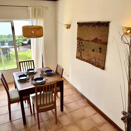 Charming Near Atlantic Ocean Ferienhaus