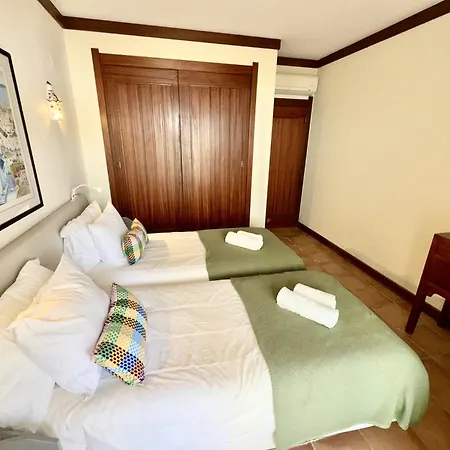 Charming Near Atlantic Ocean * Benagil