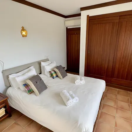 Charming Near Atlantic Ocean * 贝纳吉