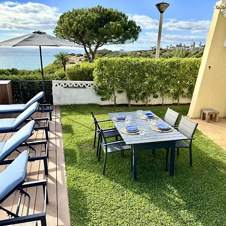 Charming Near Atlantic Ocean Holiday home *