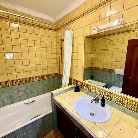 Charming Near Atlantic Ocean Holiday home Benagil